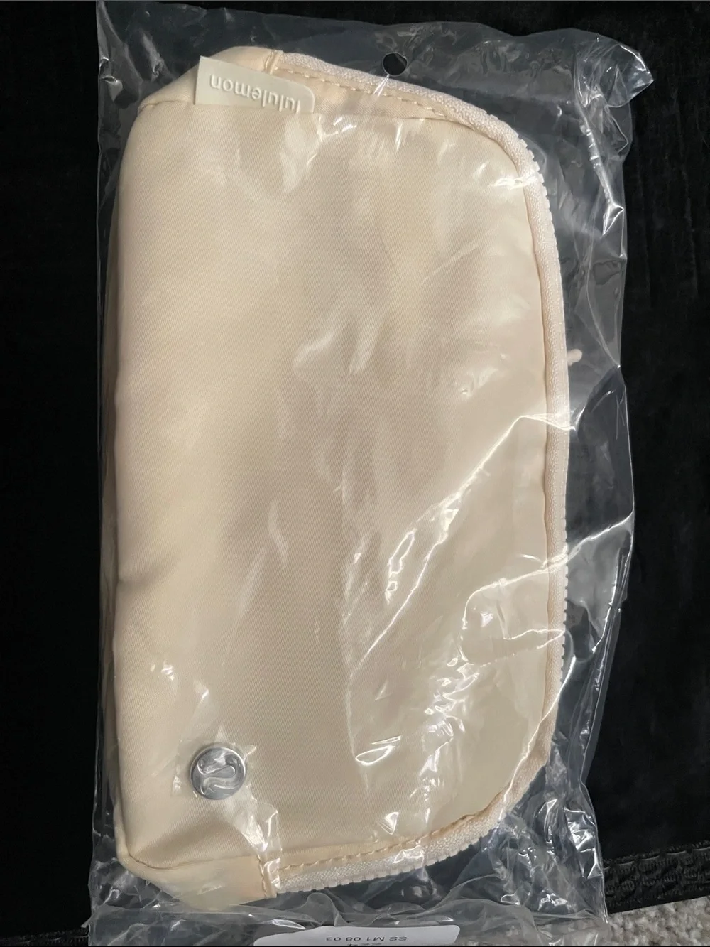 lululemon athletica Cream Crossbody Pouch - Lightweight Everyday Carry